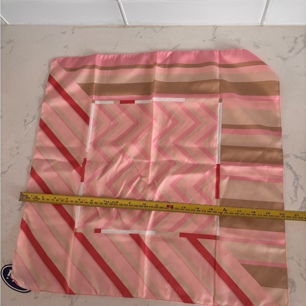 Pink Scarf - Picture 4 of 6